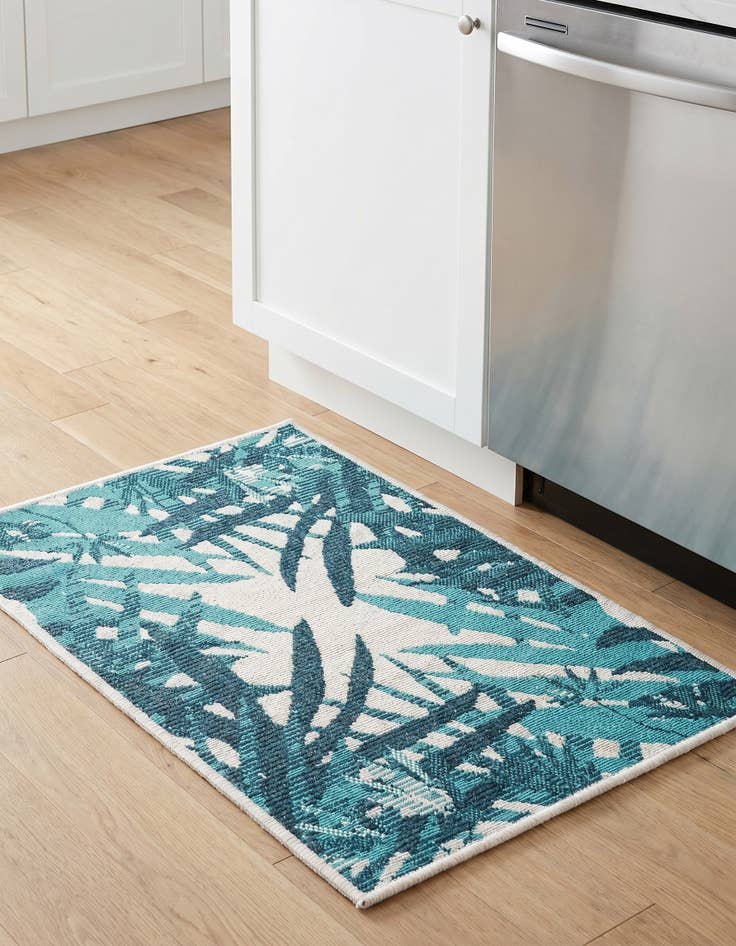 Detail image of 2' x 3' Easy-Clean Botanical Indoor / Outdoor Rug