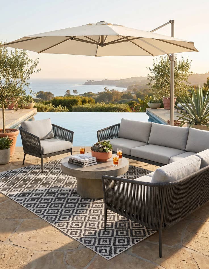 Detail image of 5' 3 x 8' Easy-Clean Jill Zarin Costa Rica Indoor / Outdoor Rug