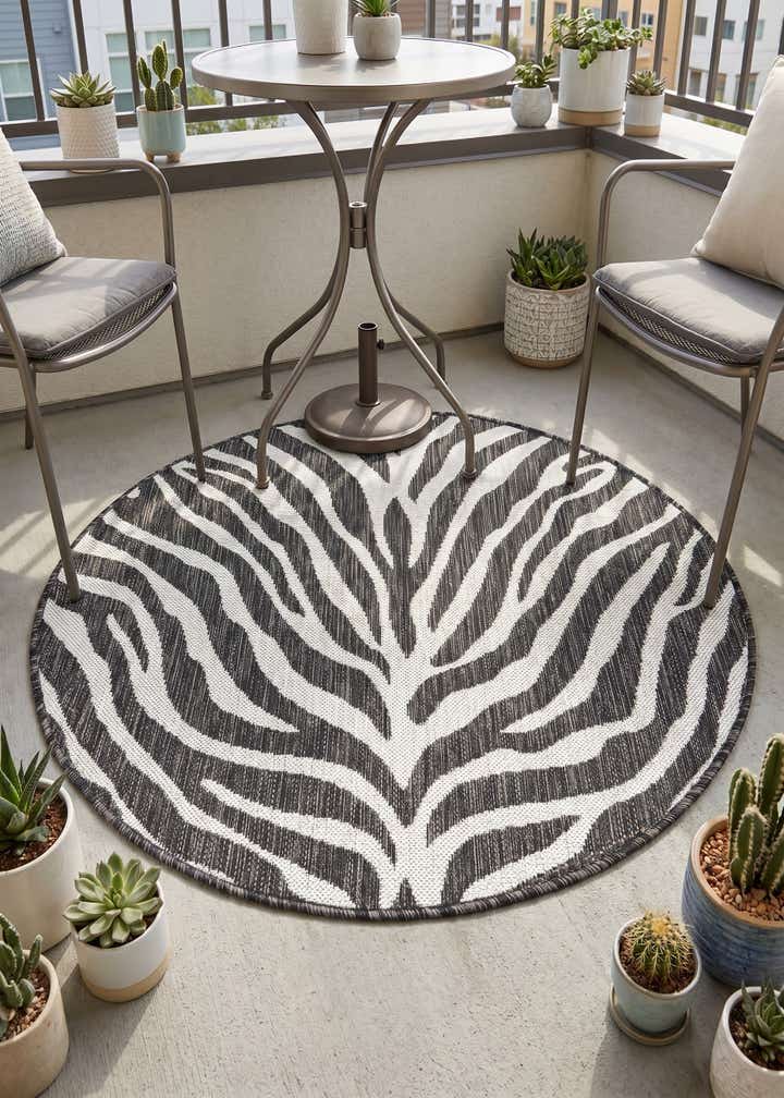3' x 3' Easy-Clean Safari Indoor / Outdoor Round Rug