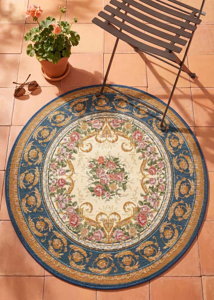 3' x 3' Easy-Clean Traditional Indoor / Outdoor Round Rug