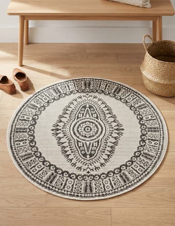 3' x 3' Easy-Clean Traditional Indoor / Outdoor Round Rug