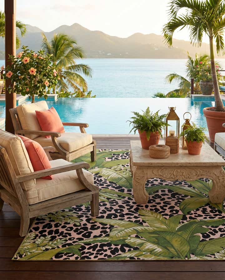5' 3 x 8' Easy-Clean Botanical Indoor / Outdoor Rug