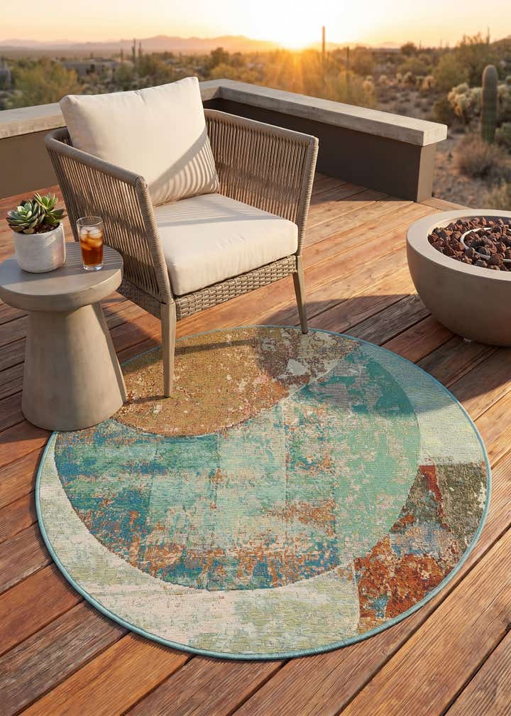 3' 3 x 3' 3 Easy-Clean Modern Indoor / Outdoor Round Rug