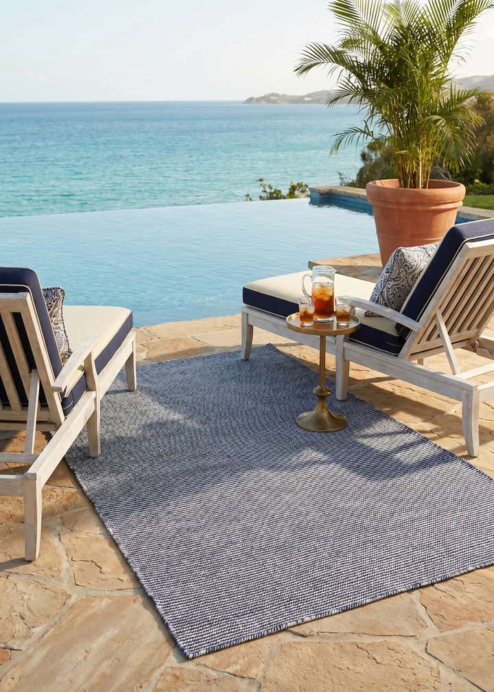 4' 1 x 6' 1 Easy-Clean Jill Zarin Palm Springs Indoor / Outdoor Rug