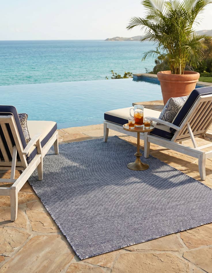Detail image of 4' 1 x 6' 1 Easy-Clean Jill Zarin Palm Springs Indoor / Outdoor Rug