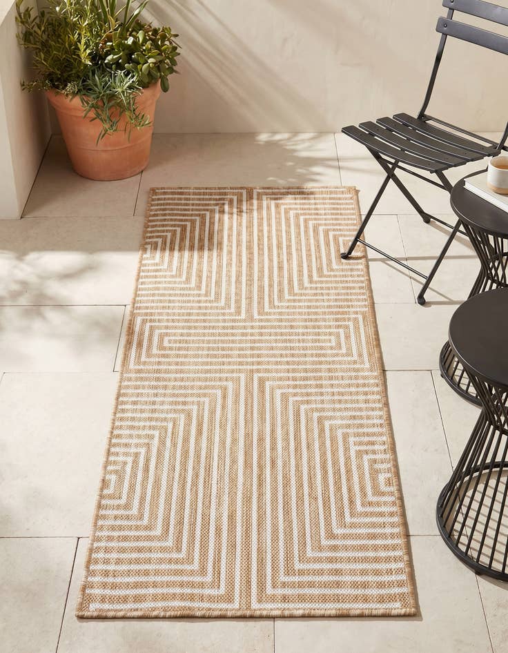 Detail image of 2' x 4' Easy-Clean Modern Indoor / Outdoor Runner Rug