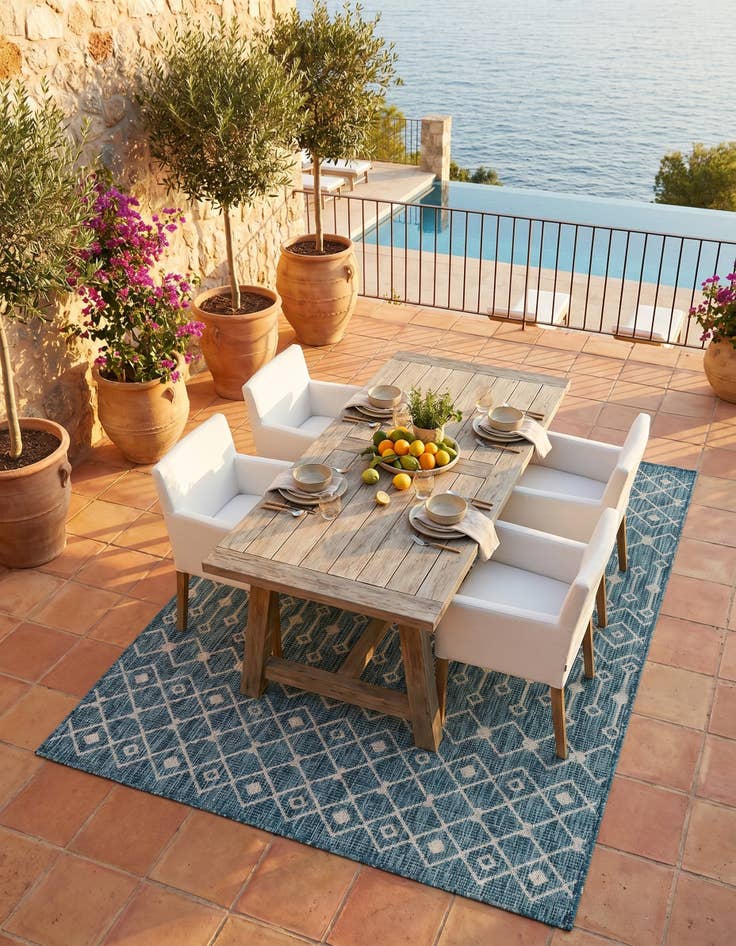 Detail image of 5' 3 x 8' Easy-Clean Trellis Indoor / Outdoor Rug