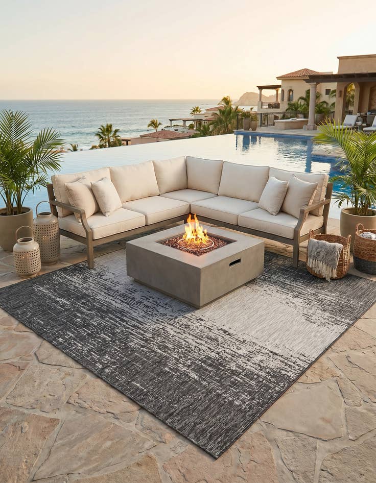 Detail image of 7' 10 x 7' 10 Easy-Clean Modern Indoor / Outdoor Square Rug