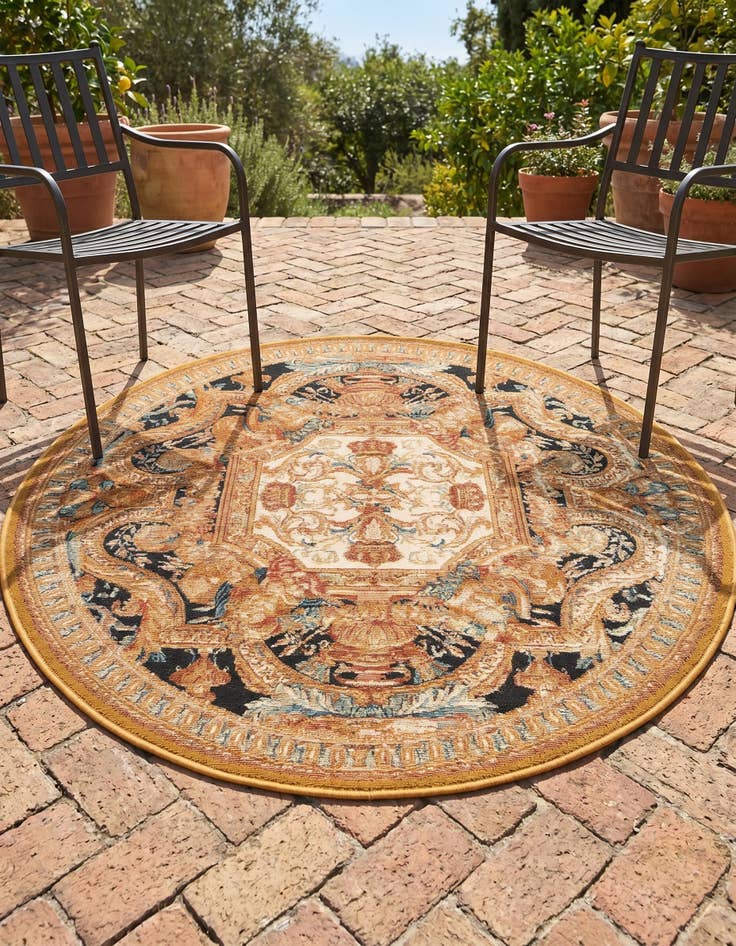 Detail image of 4' x 4' Easy-Clean Traditional Indoor / Outdoor Round Rug