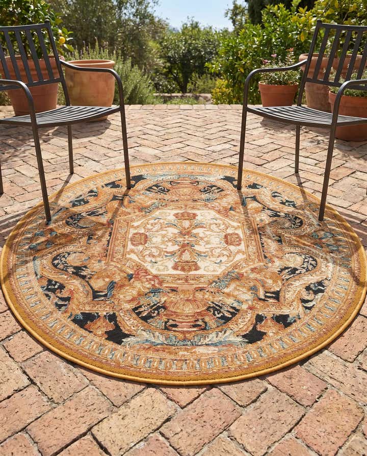 4' x 4' Easy-Clean Traditional Indoor / Outdoor Round Rug