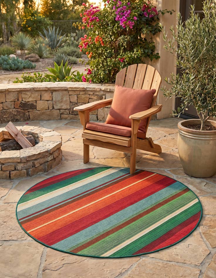 Detail image of 4' x 4' Easy-Clean Modern Indoor / Outdoor Round Rug