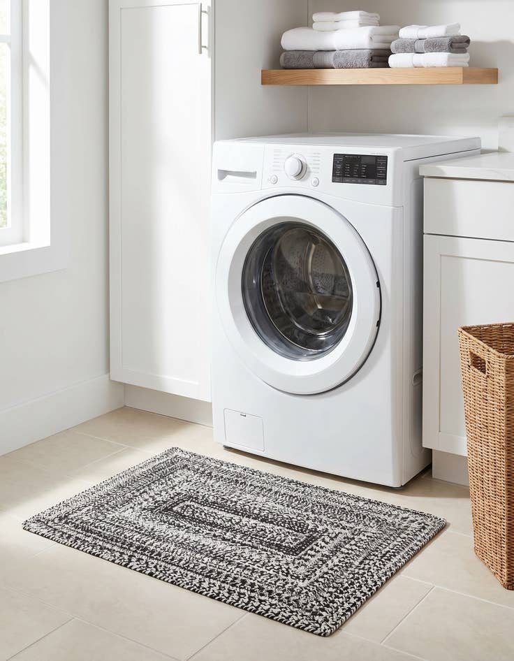 Detail image of 2' 2 x 3' 1 Easy-Clean Eco Verse Washable Indoor / Outdoor Rug