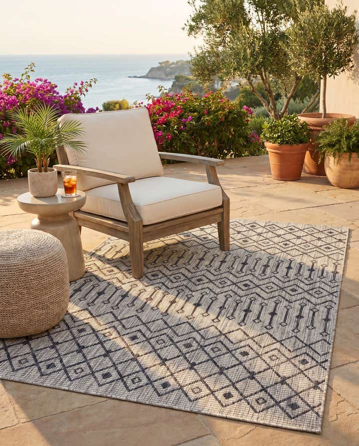 3' x 5' 3 Easy-Clean Lattice Indoor / Outdoor Rug