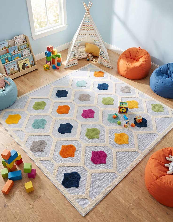 Detail image of 7' 10 x 7' 10 Easy-Clean Aruba Indoor / Outdoor Square Rug