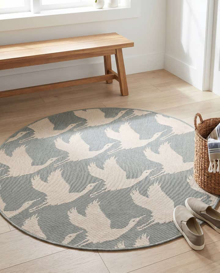 4' x 4' Easy-Clean Coastal Indoor / Outdoor Round Rug