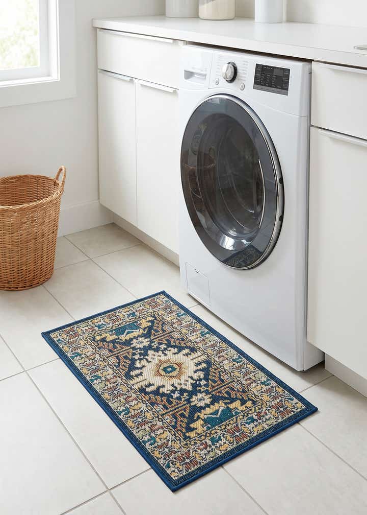 2' x 3' Easy-Clean Baja Indoor / Outdoor Rug