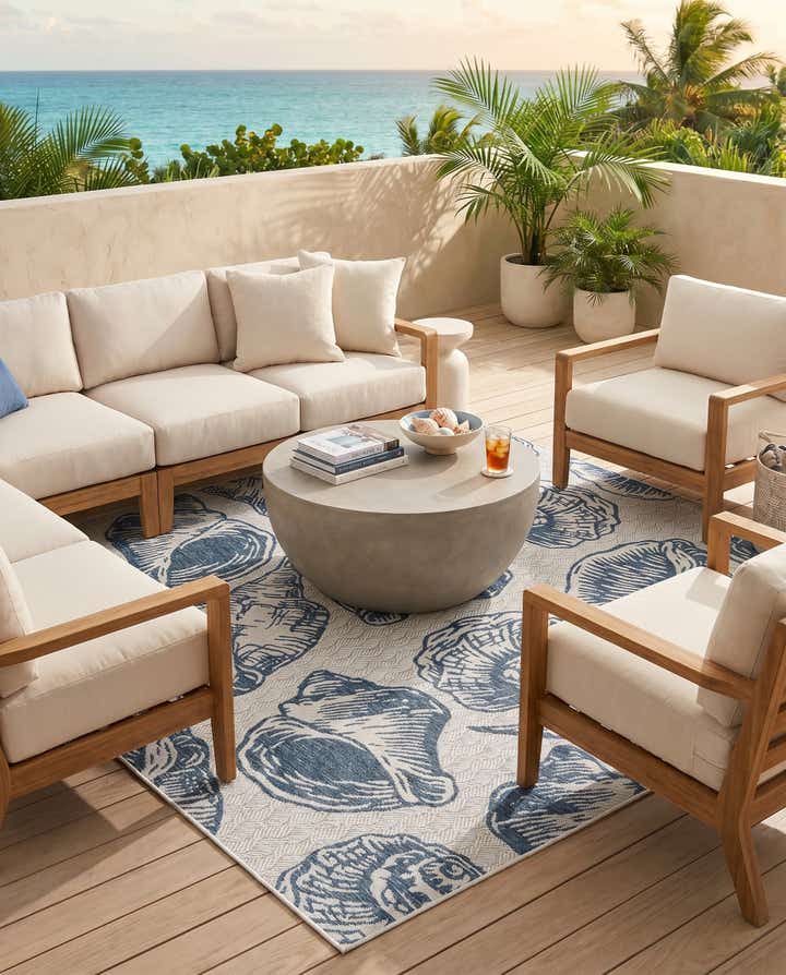 7' 10 x 7' 10 Easy-Clean Coastal Indoor / Outdoor Square Rug