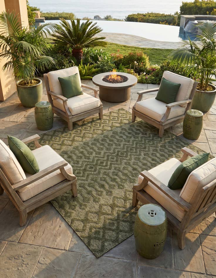 Detail image of 7' 10 x 7' 10 Easy-Clean Trellis Textured Indoor / Outdoor Square Rug