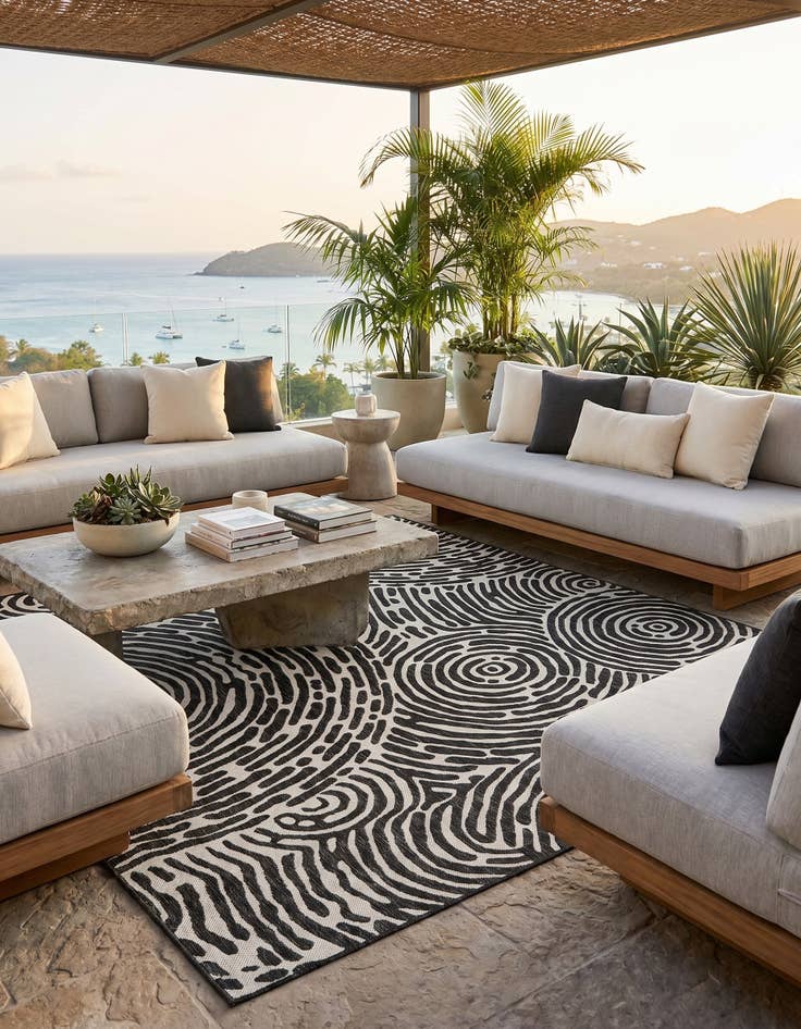 Detail image of 7' 10 x 7' 10 Easy-Clean Modern Indoor / Outdoor Square Rug