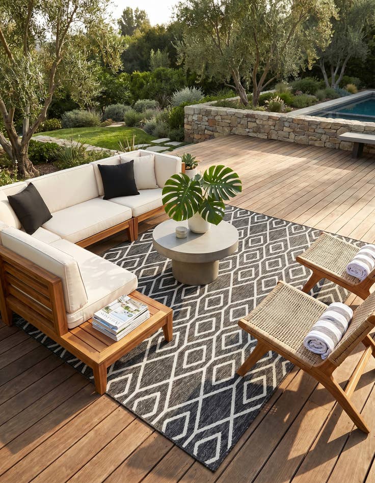 Detail image of 6' x 9' Easy-Clean Jill Zarin Turks and Caicos Indoor / Outdoor Rug