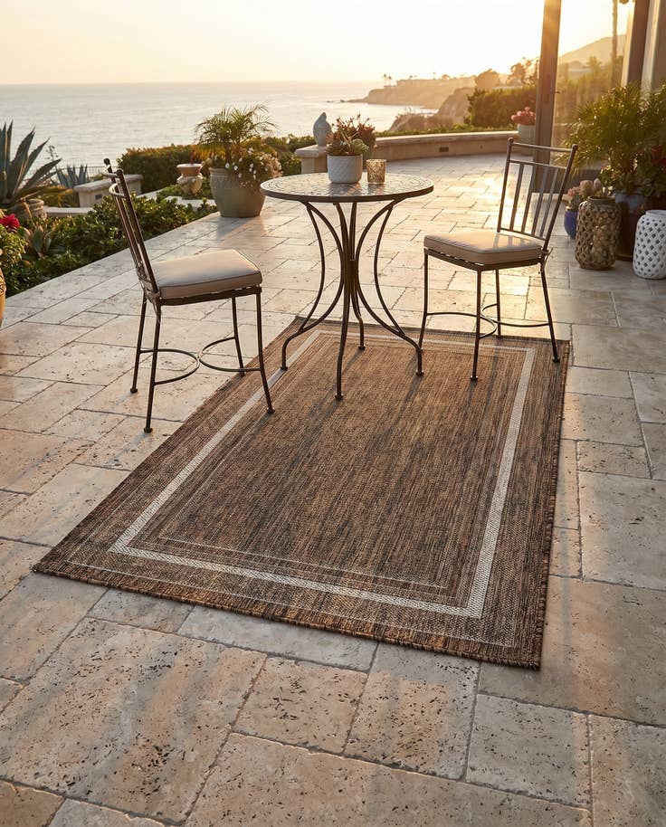Detail image of 3' 1 x 5' 3 Easy-Clean Border Indoor / Outdoor Rug