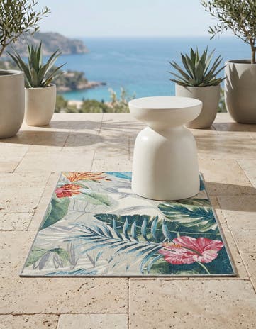 2' x 3' Easy-Clean Botanical Indoor / Outdoor Rug