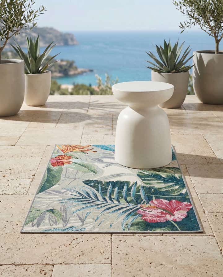 2' x 3' Easy-Clean Botanical Indoor / Outdoor Rug