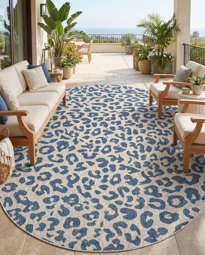 7' 10 x 10' Easy-Clean Safari Indoor / Outdoor Oval Rug