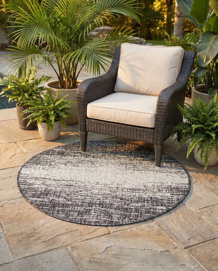 3' x 3' Easy-Clean Modern Indoor / Outdoor Round Rug