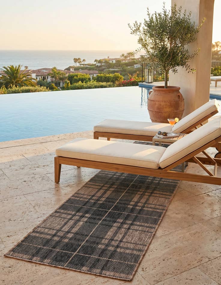 Detail image of 2' x 6' Easy-Clean Checkered Indoor / Outdoor Runner Rug