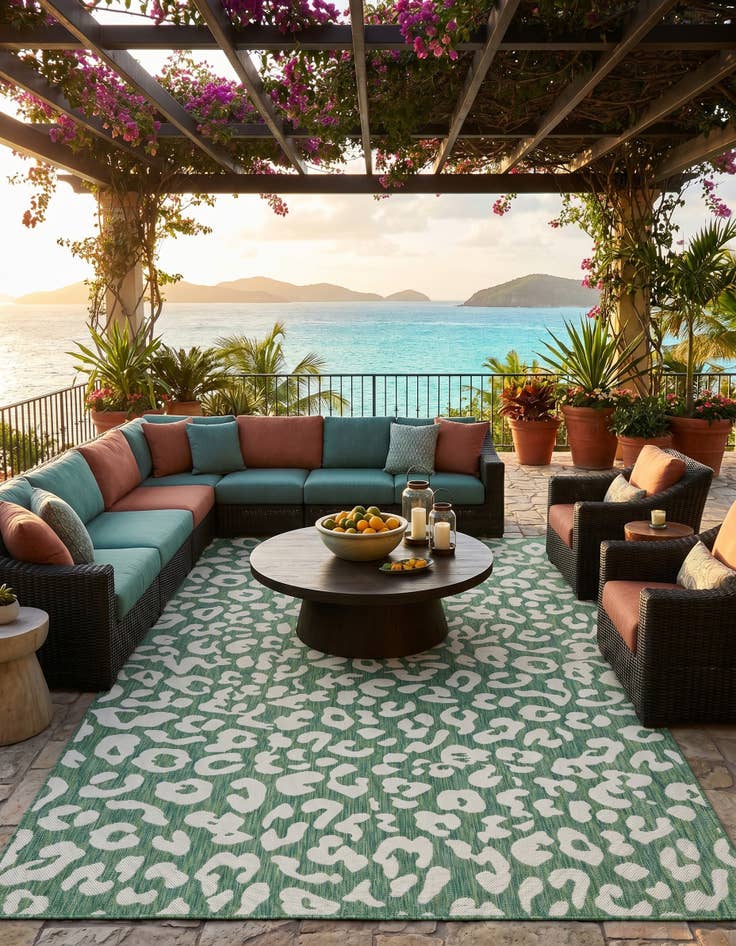 Detail image of 7' x 10' Easy-Clean Safari Indoor / Outdoor Rug