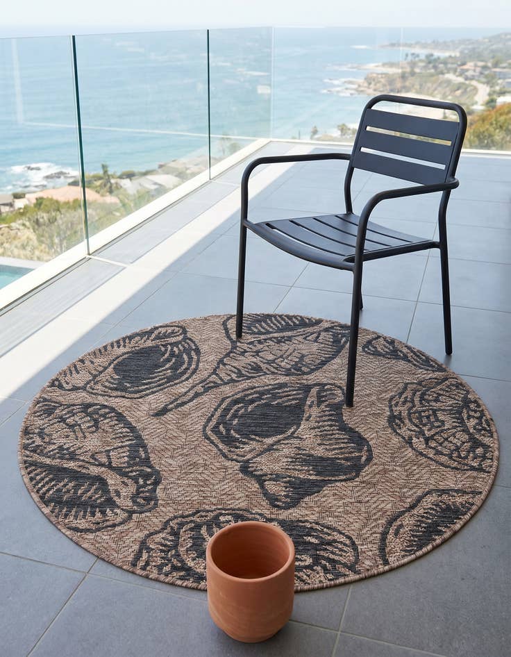 Detail image of 3' x 3' Easy-Clean Coastal Indoor / Outdoor Round Rug