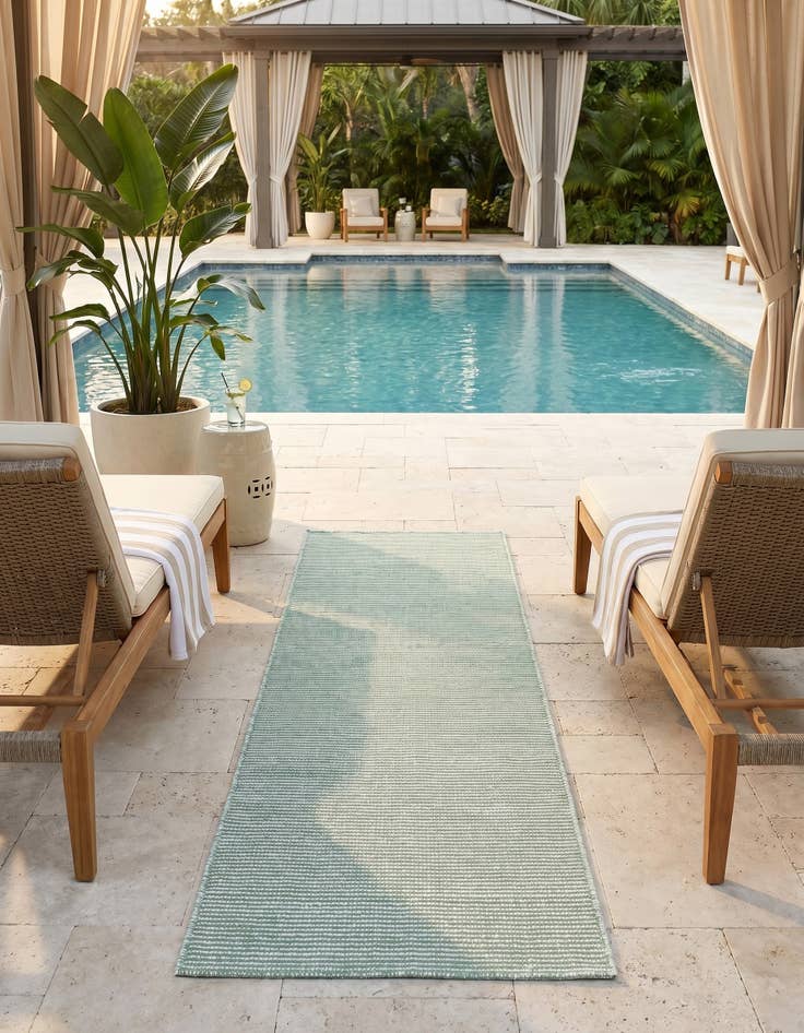 Detail image of 2' 7 x 8' Easy-Clean Jill Zarin Palm Springs Indoor / Outdoor Runner Rug