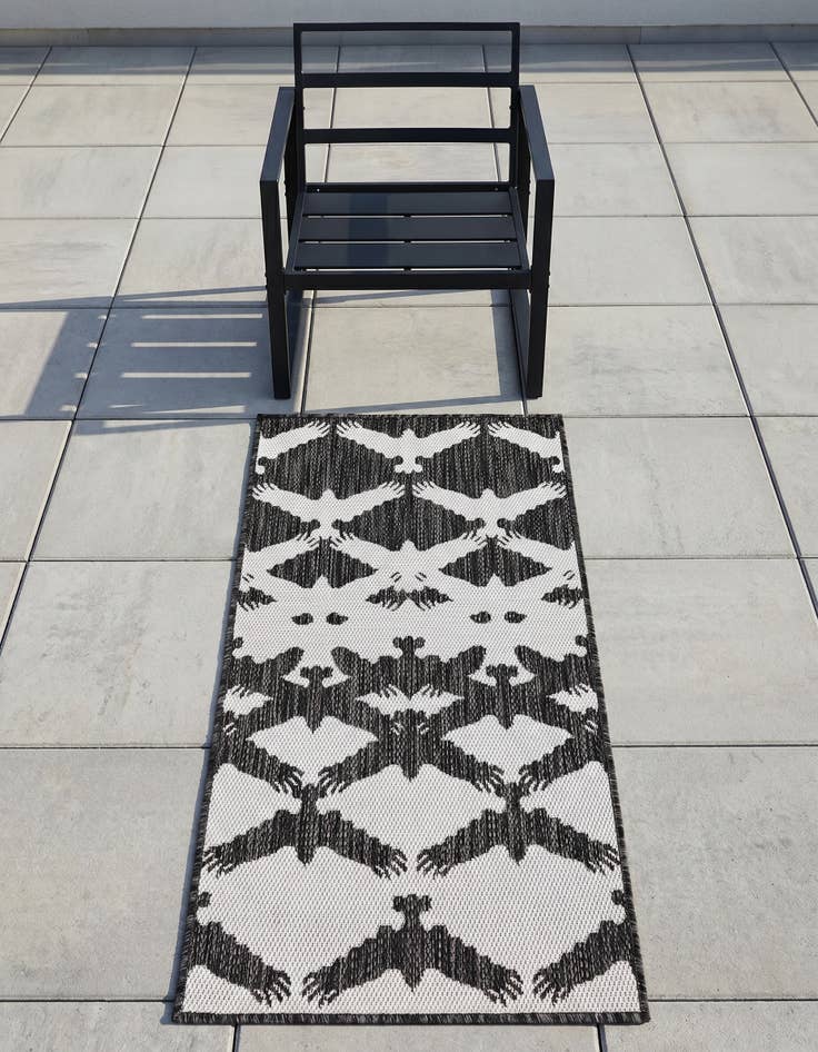 Detail image of 2' x 4' Easy-Clean Modern Indoor / Outdoor Runner Rug