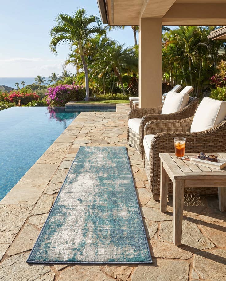 Detail image of 2' x 8' Easy-Clean Coastal Indoor / Outdoor Runner Rug