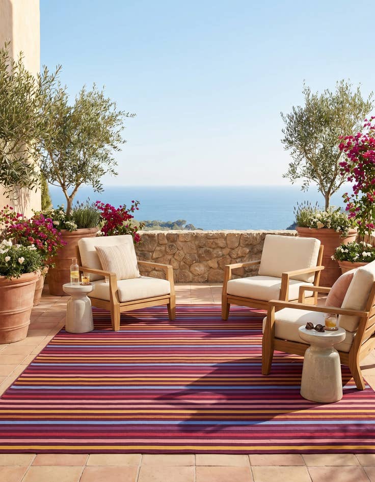 Detail image of 7' 10 x 10' Easy-Clean Striped Indoor / Outdoor Rug