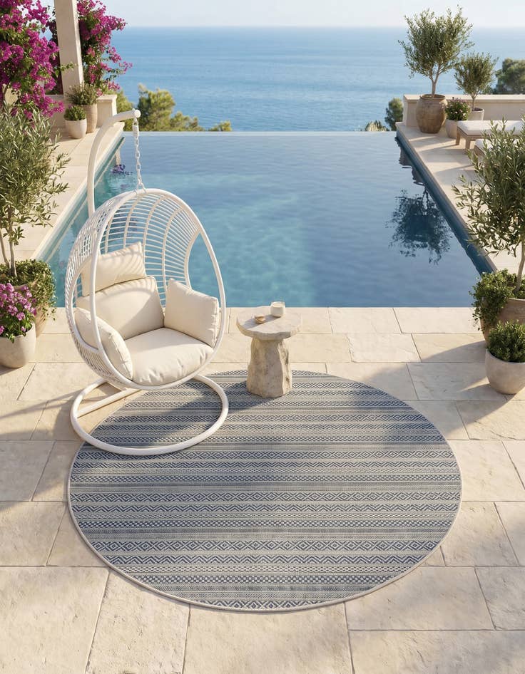 Detail image of 5' 3 x 5' 3 Easy-Clean Ribbon Indoor / Outdoor Round Rug