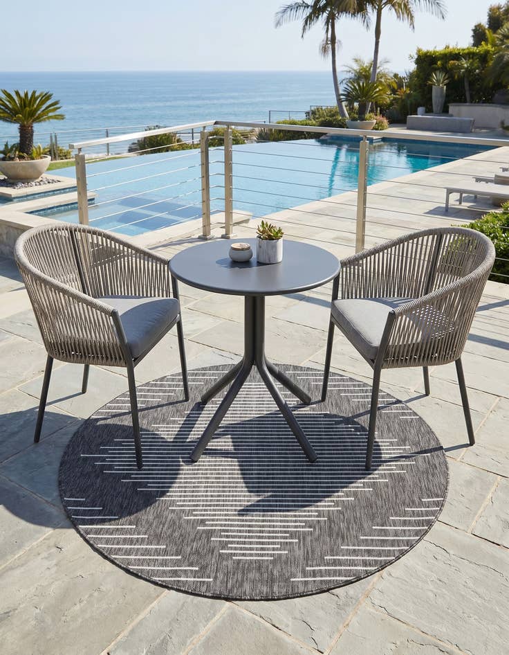 Detail image of 4' x 4' Easy-Clean Modern Indoor / Outdoor Round Rug