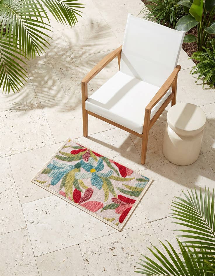 Detail image of 2' x 3' Easy-Clean Casablanca Indoor / Outdoor Rug