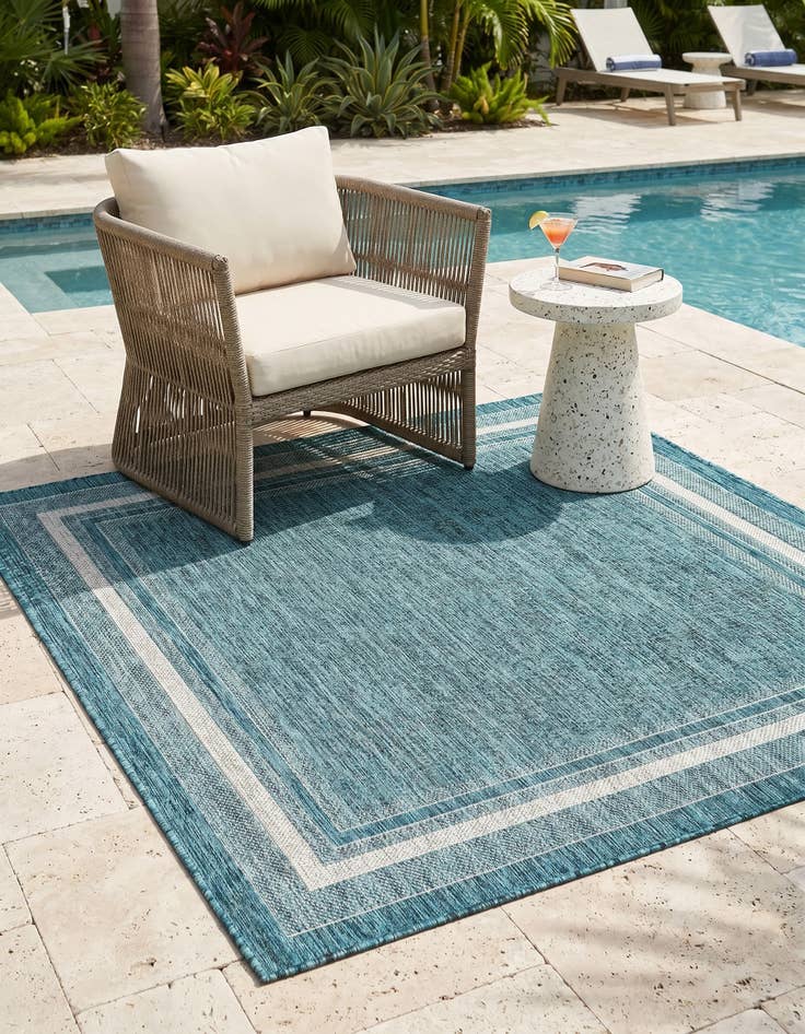 Detail image of 5' 3 x 5' 3 Easy-Clean Border Indoor / Outdoor Square Rug