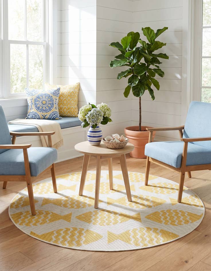 Detail image of 4' 1 x 4' 1 Easy-Clean Coastal Indoor / Outdoor Round Rug