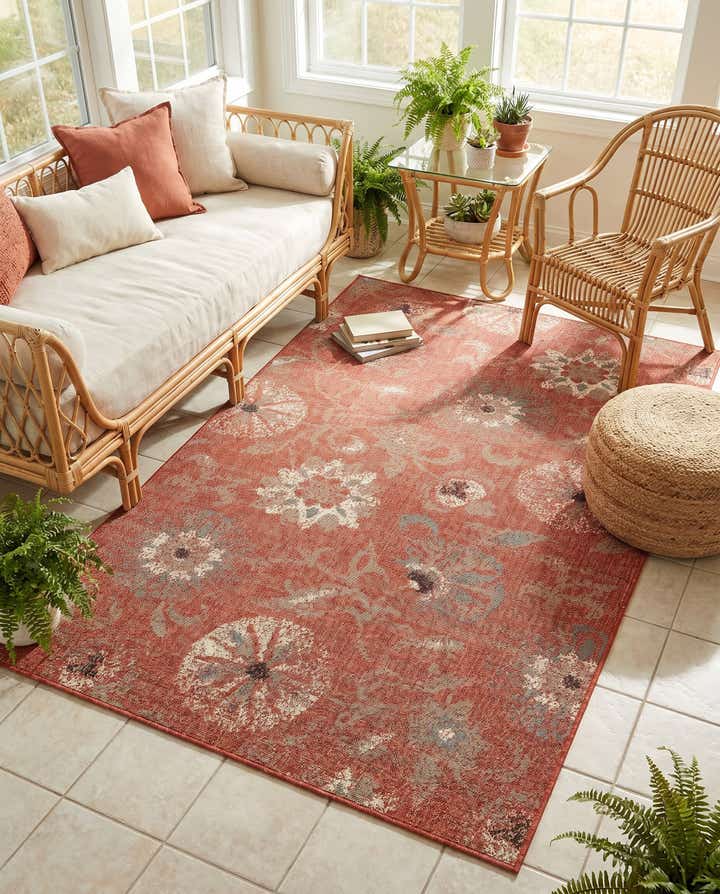 5' x 8' Easy-Clean Botanical Indoor / Outdoor Rug