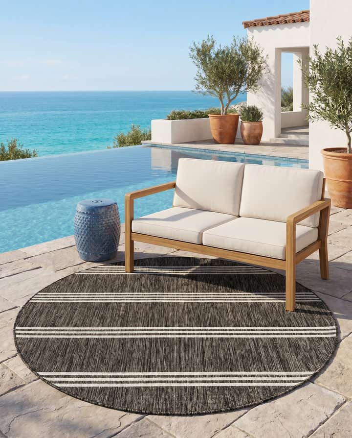 5' 3 x 5' 3 Easy-Clean Jill Zarin Anguilla Indoor / Outdoor Round Rug