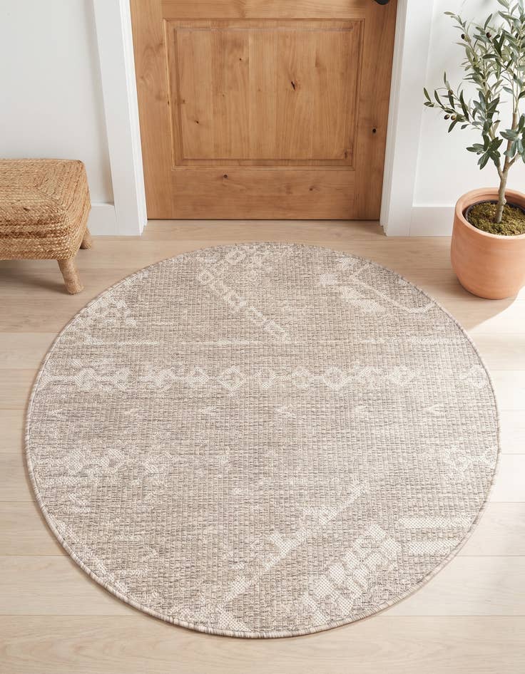 Detail image of 3' x 3' Easy-Clean Bohemian Indoor / Outdoor Round Rug
