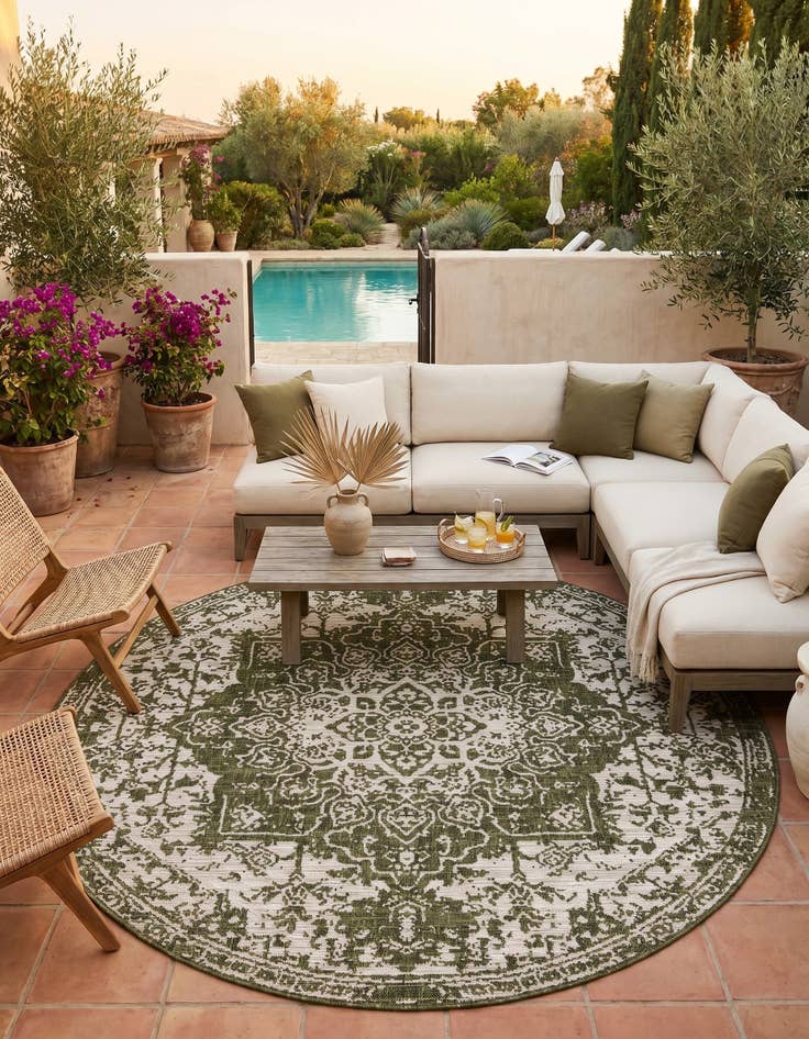 Detail image of 7' x 7' Easy-Clean Jill Zarin Dubai Indoor / Outdoor Round Rug