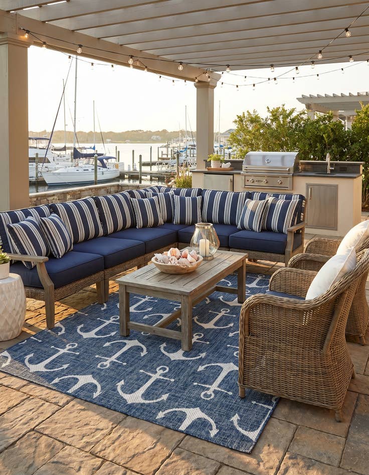 Detail image of 5' 3 x 7' Easy-Clean Coastal Indoor / Outdoor Rug