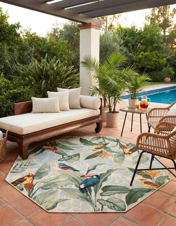Detail image of 7' x 7' Easy-Clean Botanical Indoor / Outdoor Octagon Rug