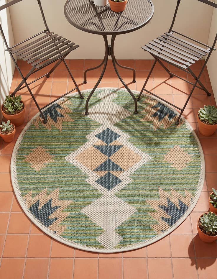 Detail image of 3' 3 x 3' 3 Easy-Clean Baja Indoor / Outdoor Round Rug
