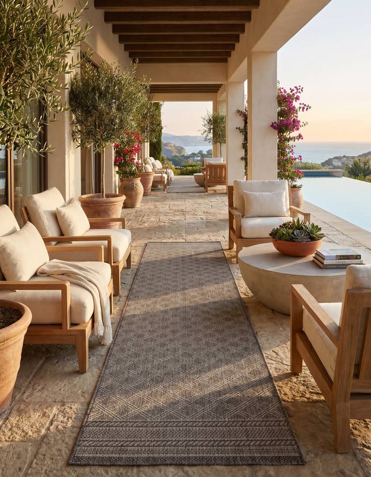 Detail image of 2' 7 x 12' Easy-Clean Trellis Indoor / Outdoor Runner Rug