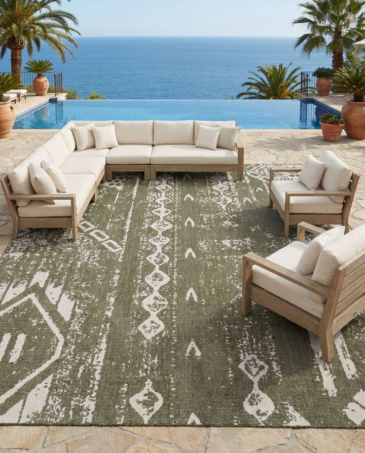 13' x 13' Easy-Clean Bohemian Indoor / Outdoor Square Rug